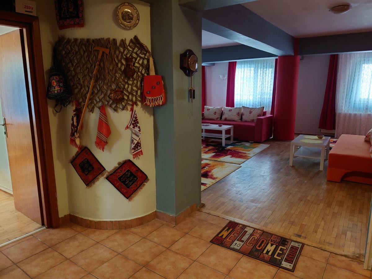 Andreea'S Apartments-Old Town Бухарест Екстер'єр фото