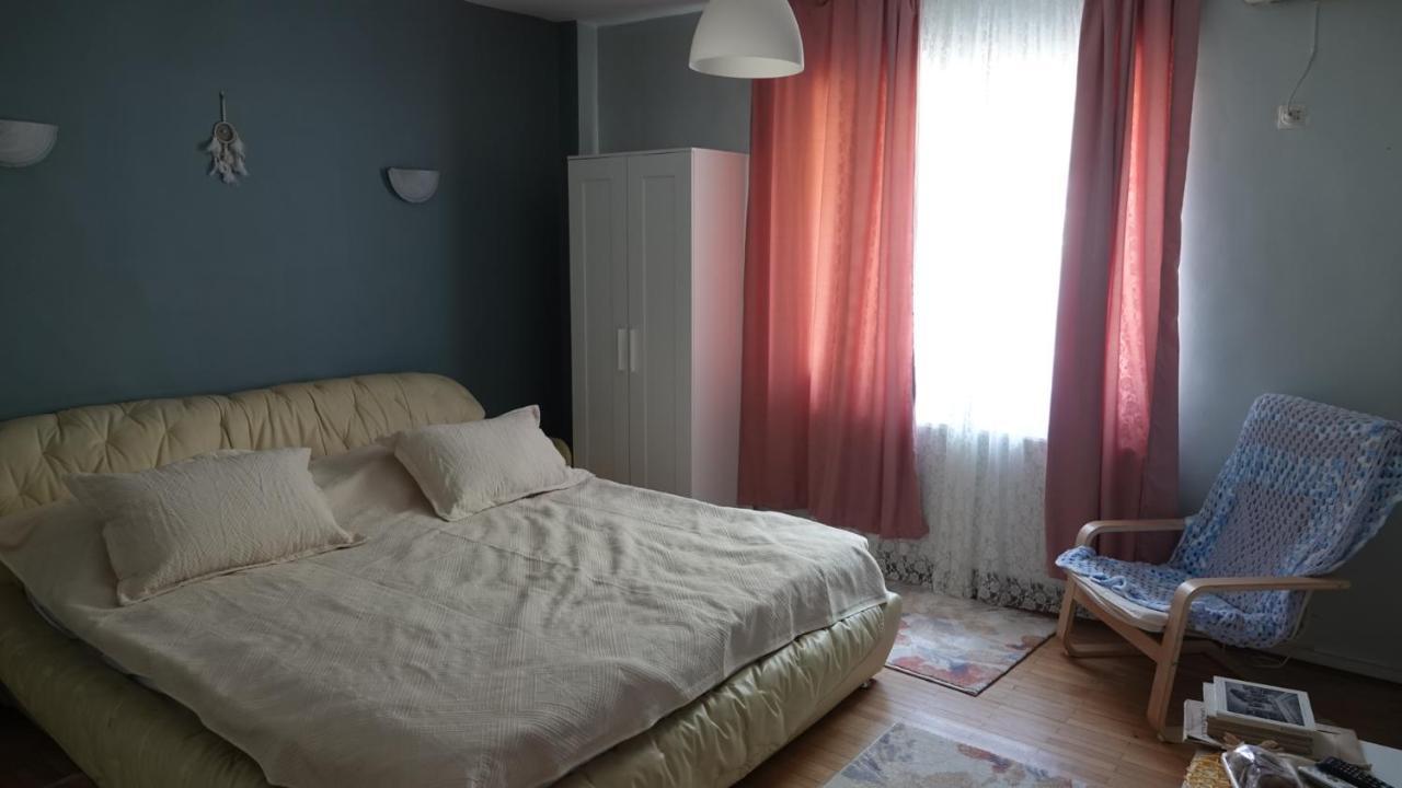 Andreea'S Apartments-Old Town Бухарест Екстер'єр фото